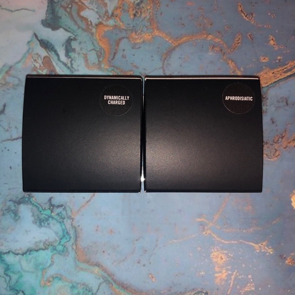 MAC - 2 Spellbinder Shadows - Picture 2 of 6